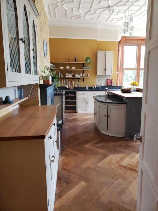 3 Bedroom 3 Bathroom Ground Floor Condo With Veranda ไรเกท ภายนอก รูปภาพ