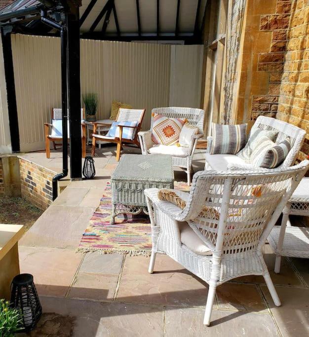 3 Bedroom 3 Bathroom Ground Floor Condo With Veranda ไรเกท ภายนอก รูปภาพ